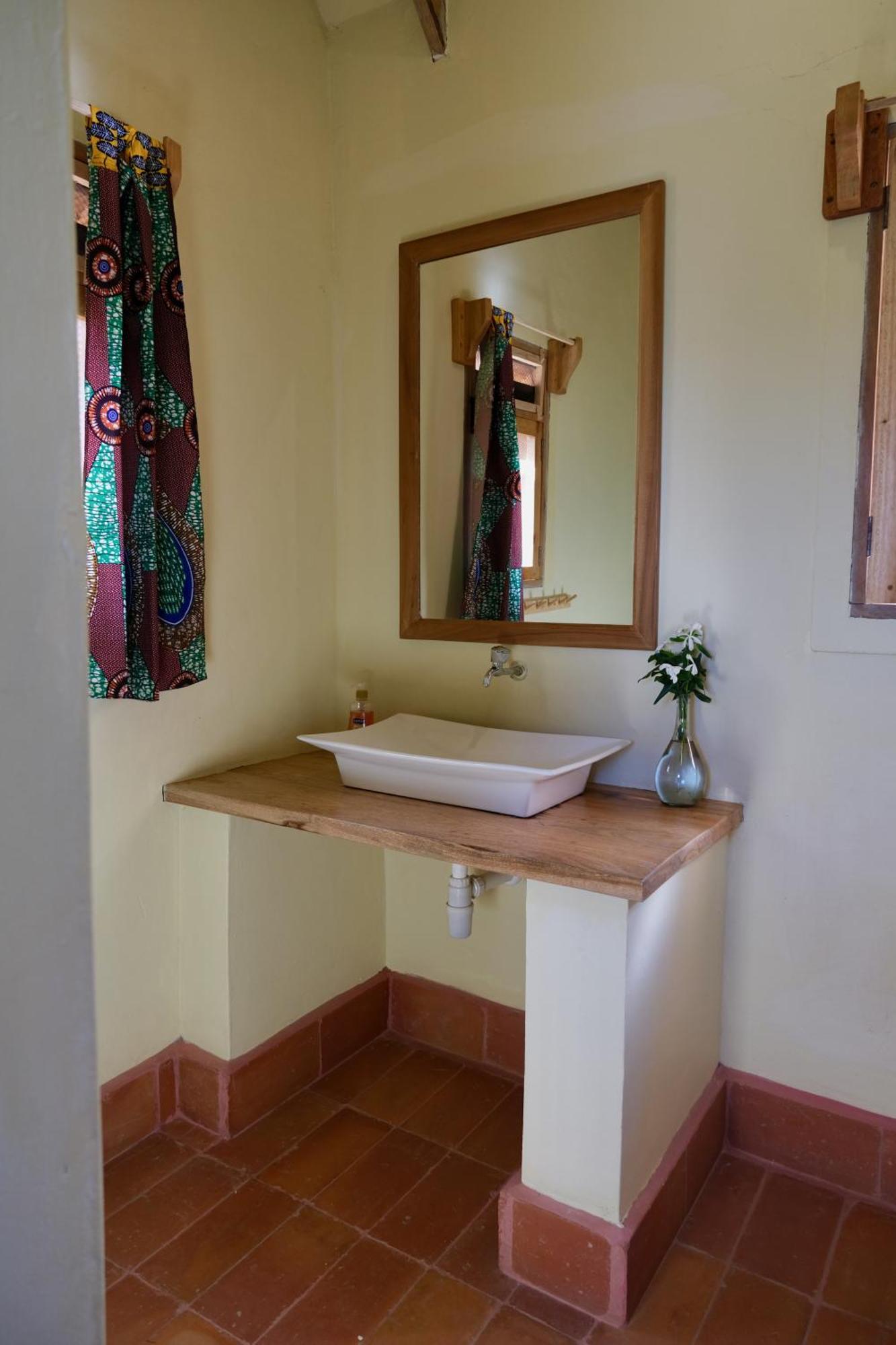 Hyena Hill Lodge Sanga Esterno foto