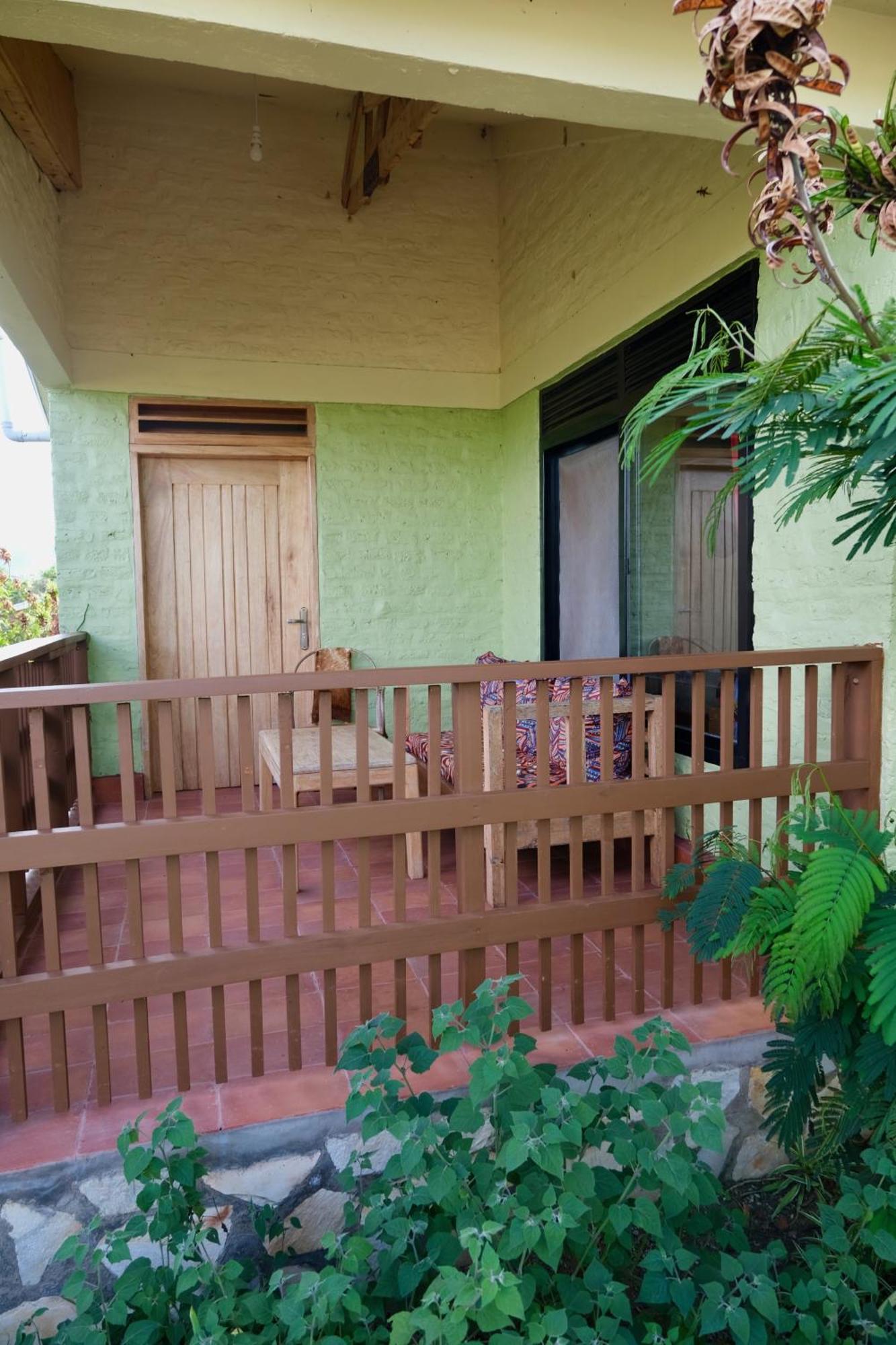 Hyena Hill Lodge Sanga Esterno foto